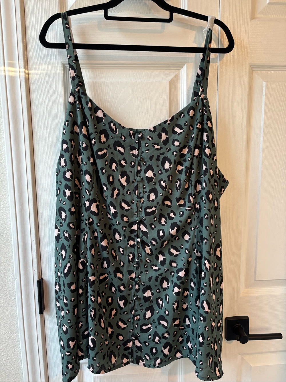 NWT Size 5 5X Torrid Leopard Tank Green Black Spaghetti Strap - Picture 2 of 11